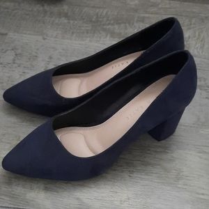 Kelly & Katie Navy Pump Heel